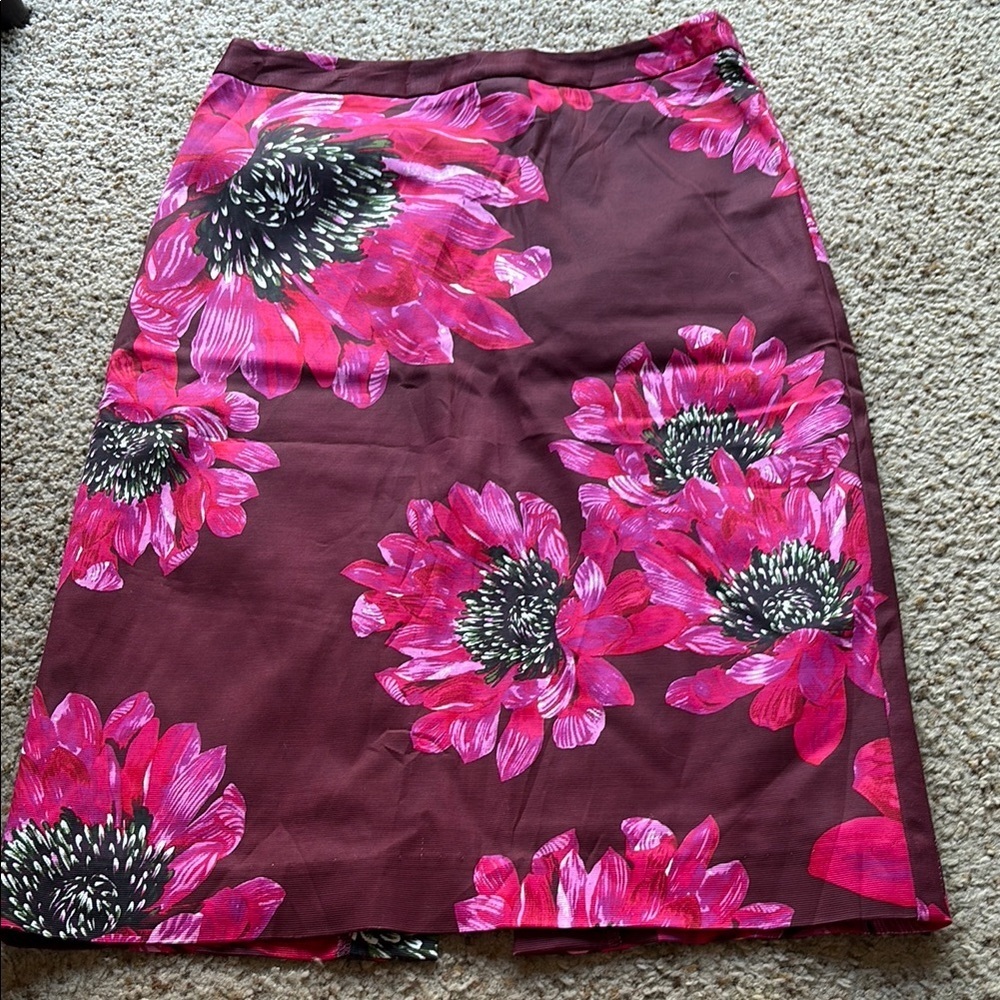 Trina Turk Floral Pink and Burgundy pencil skirt size 6